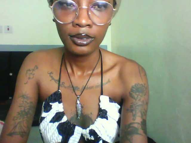 Calin33 live cam on BongaCams