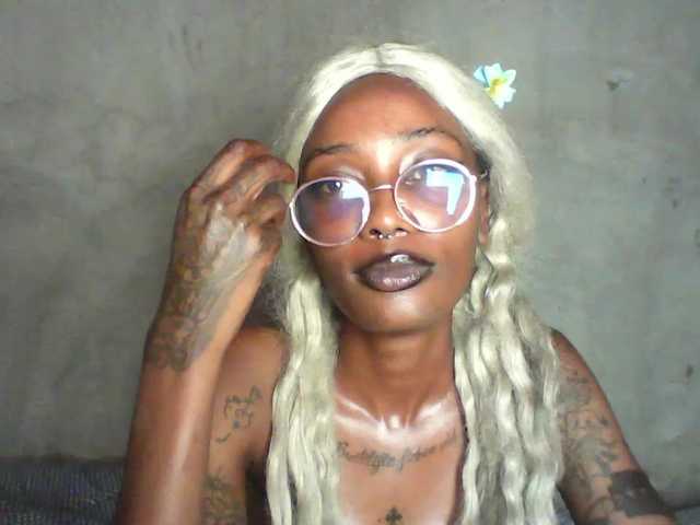 Calin33 live cam on BongaCams