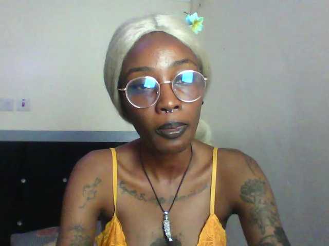 Calin33 live webcam show