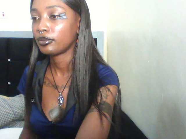 Calin33 live cam on BongaCams