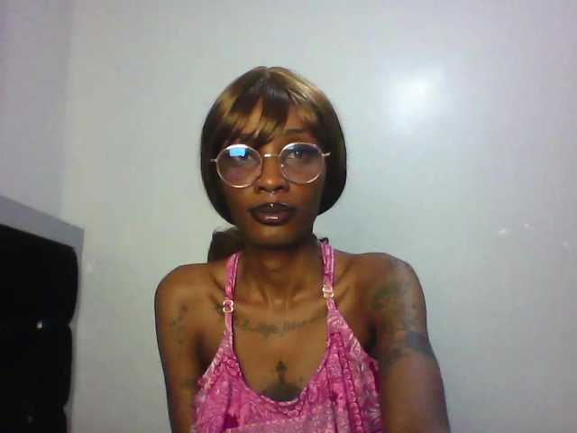 Calin33's BongaCams show and profile