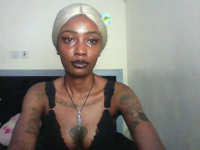 Calin33 live cam on BongaCams