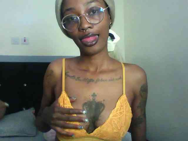 Calin33 Live Webcam on BongaCams