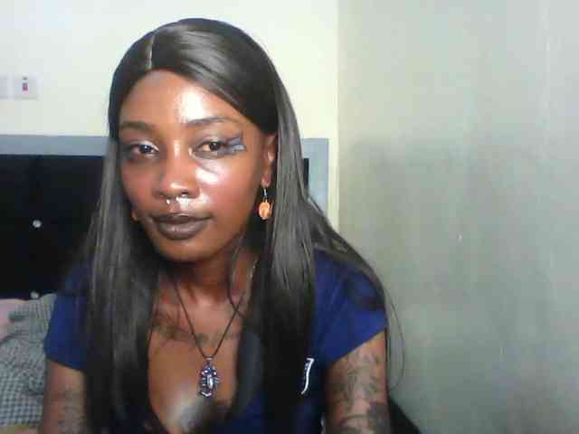 Model: Veegee