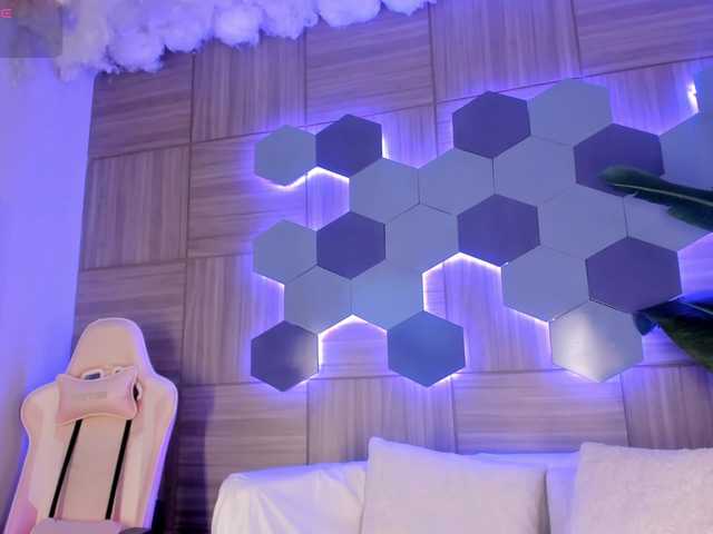 KatyaKozlov live cam on BongaCams