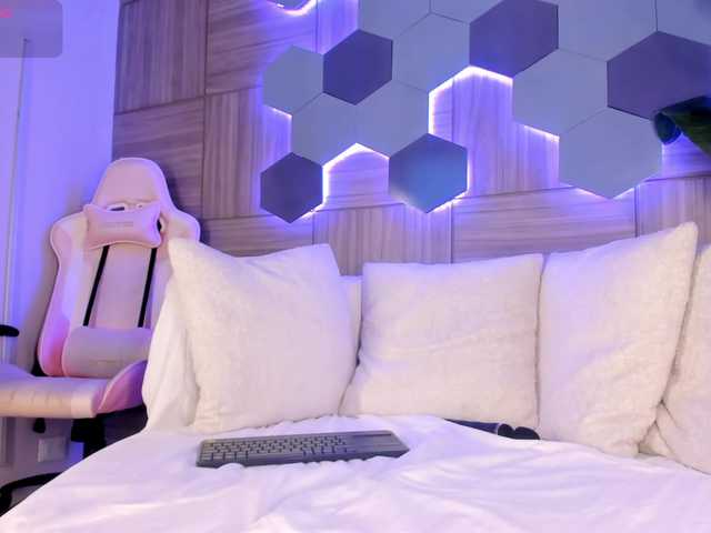 KatyaKozlov live cam on BongaCams