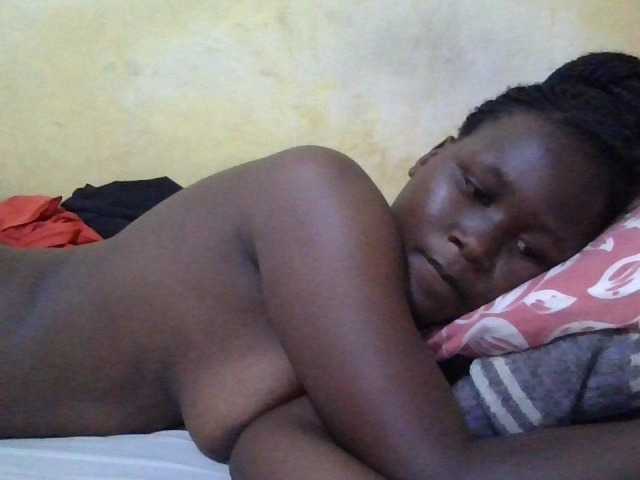 ebony-vannilah live cam on BongaCams