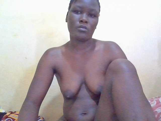 ebony-vannilah live cam on BongaCams