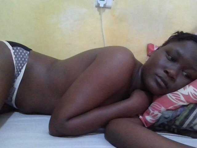 ebony-vannilah live cam on BongaCams