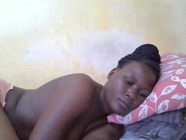 ebony-vannilah live cam on BongaCams