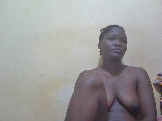 ebony-vannilah live cam on BongaCams