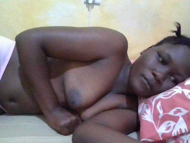 ebony-vannilah live cam on BongaCams