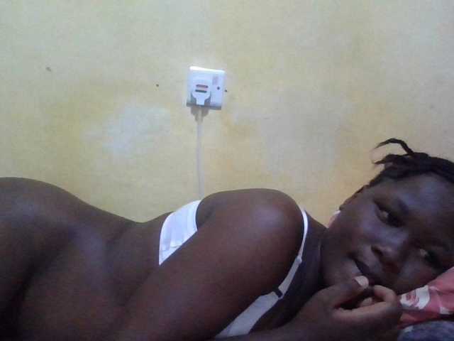 ebony-vannilah live cam on BongaCams