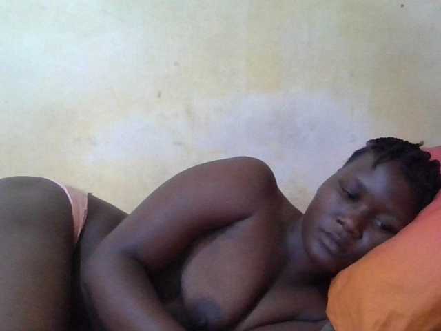 ebony-vannilah live cam on BongaCams