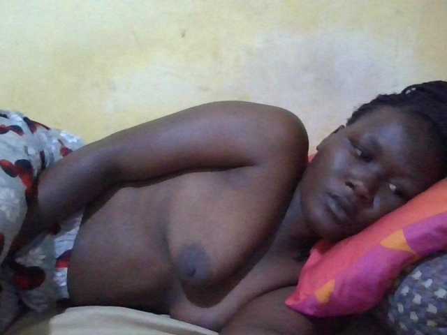 ebony-vannilah live cam on BongaCams