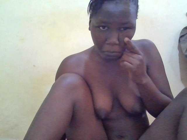 ebony-vannilah live cam on BongaCams