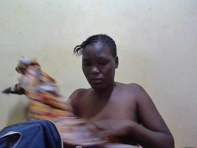 ebony-vannilah live cam on BongaCams