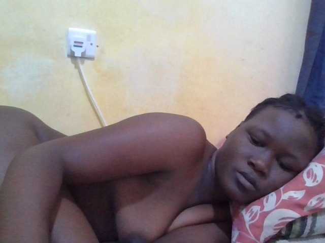 ebony-vannilah live cam on BongaCams