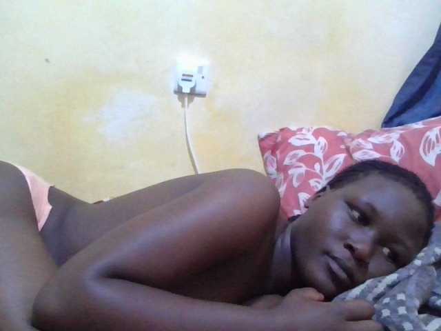 ebony-vannilah live cam on BongaCams