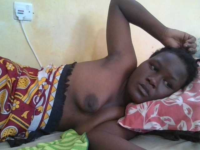 ebony-vannilah live cam on BongaCams