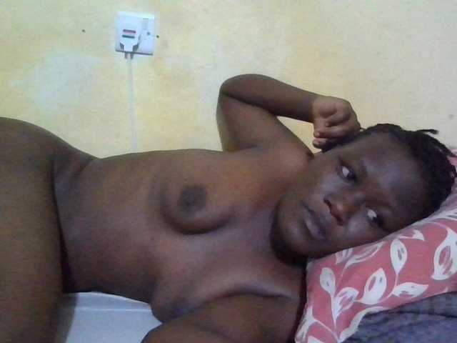 ebony-vannilah live cam on BongaCams