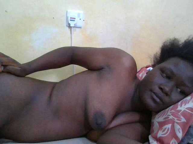 ebony-vannilah live cam on BongaCams