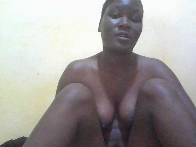 ebony-vannilah live cam on BongaCams