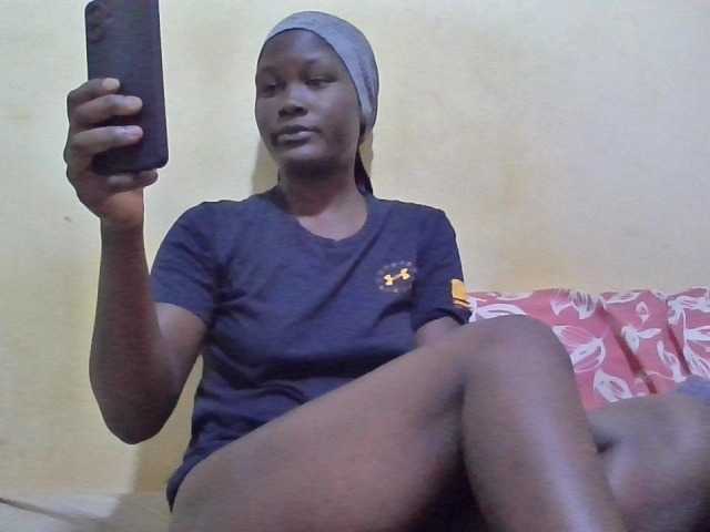 ebony-vannilah live cam on BongaCams