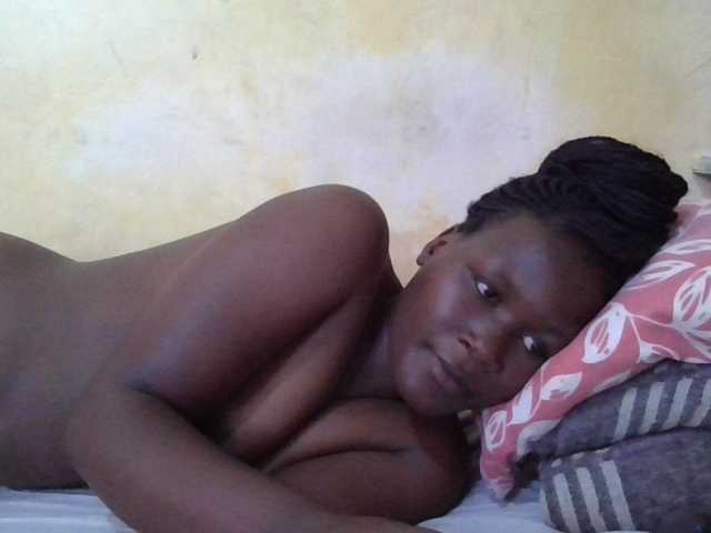 ebony-vannilah live cam on BongaCams