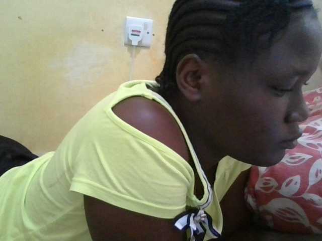 ebony-vannilah live cam on BongaCams