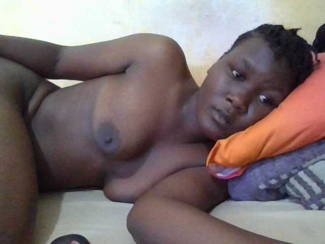 ebony-vannilah live cam on BongaCams