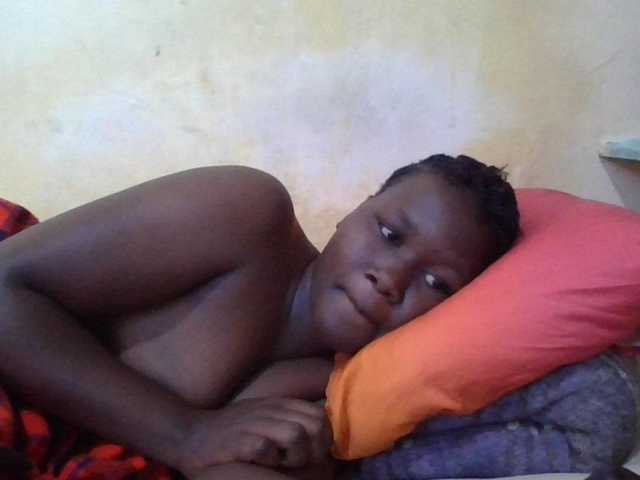 ebony-vannilah live cam on BongaCams