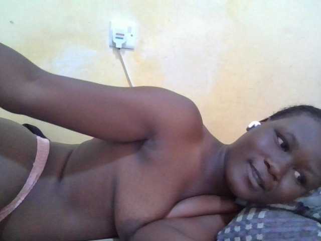 ebony-vannilah live cam on BongaCams
