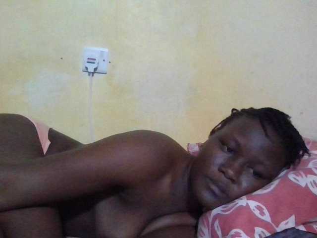 ebony-vannilah live cam on BongaCams
