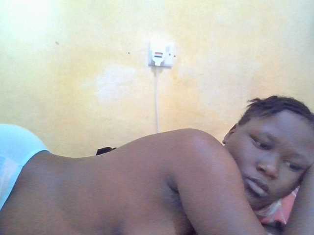 ebony-vannilah live cam on BongaCams