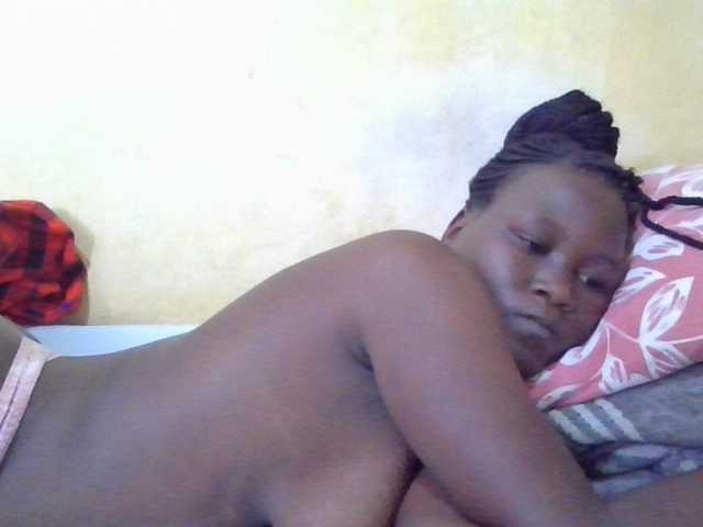 ebony-vannilah live cam on BongaCams