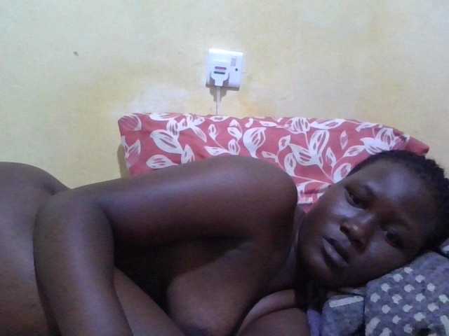 ebony-vannilah live cam on BongaCams