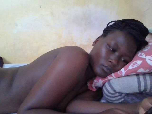 ebony-vannilah live cam on BongaCams