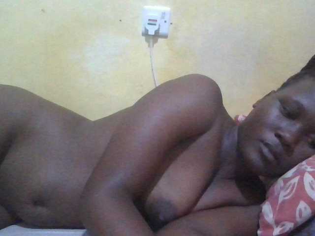 ebony-vannilah live cam on BongaCams