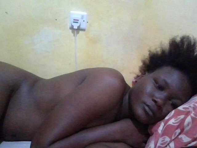 ebony-vannilah live cam on BongaCams