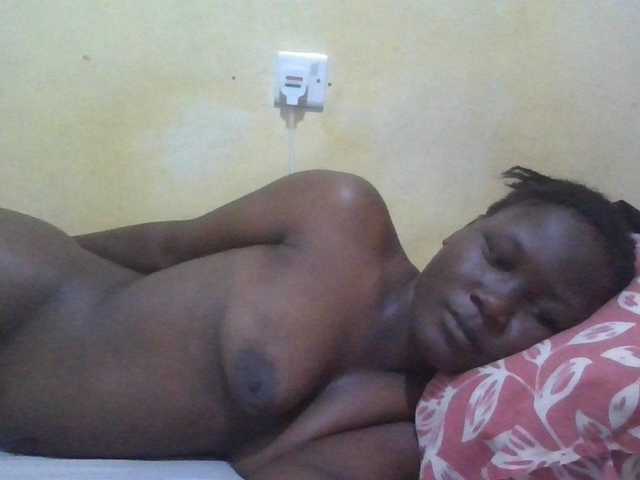 ebony-vannilah live cam on BongaCams
