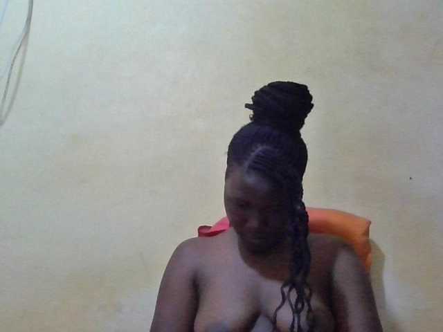 ebony-vannilah live cam on BongaCams
