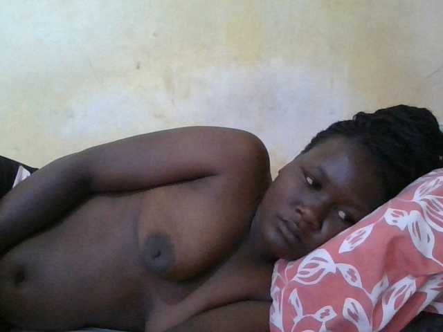 ebony-vannilah live cam on BongaCams