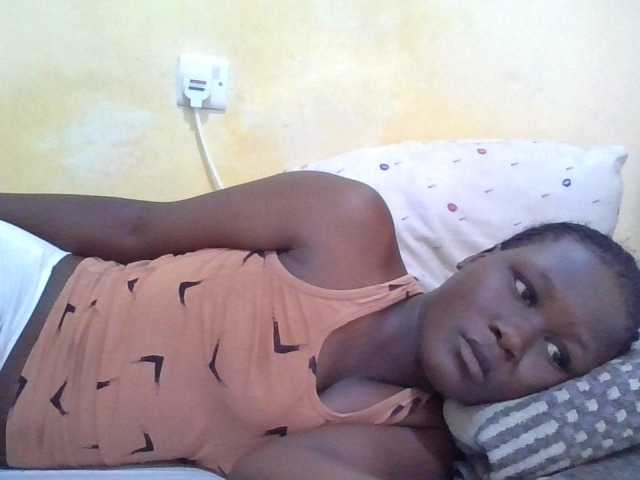 ebony-vannilah live cam on BongaCams