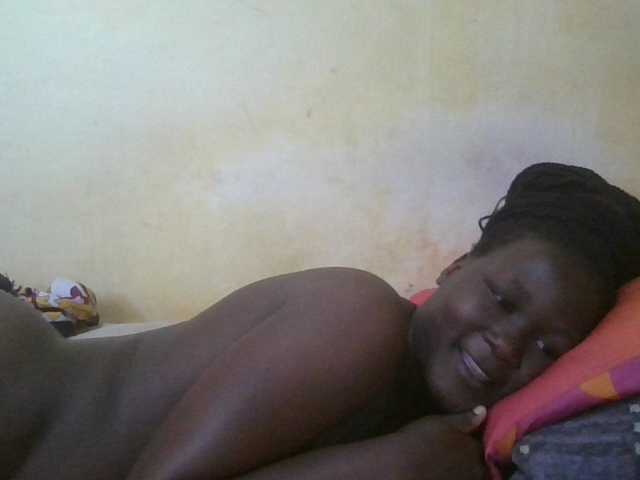 ebony-vannilah live cam on BongaCams