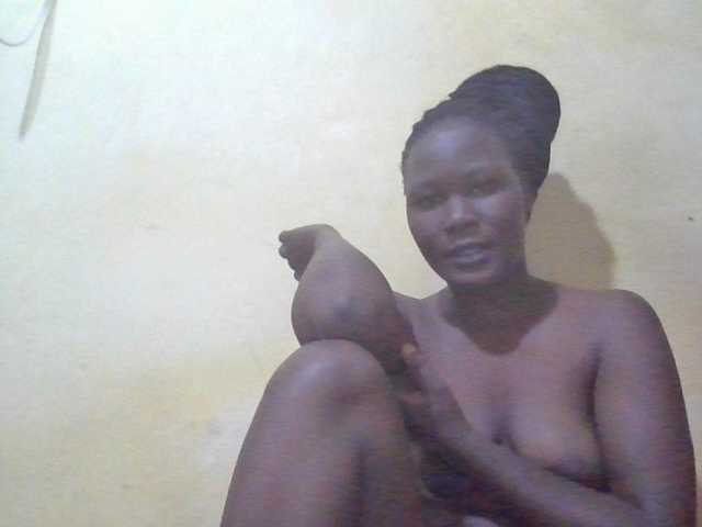 ebony-vannilah live cam on BongaCams
