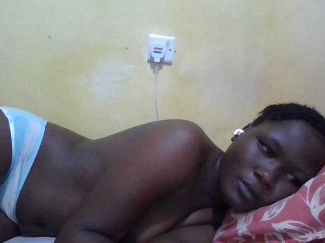 ebony-vannilah live cam on BongaCams