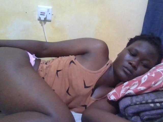 ebony-vannilah live cam on BongaCams