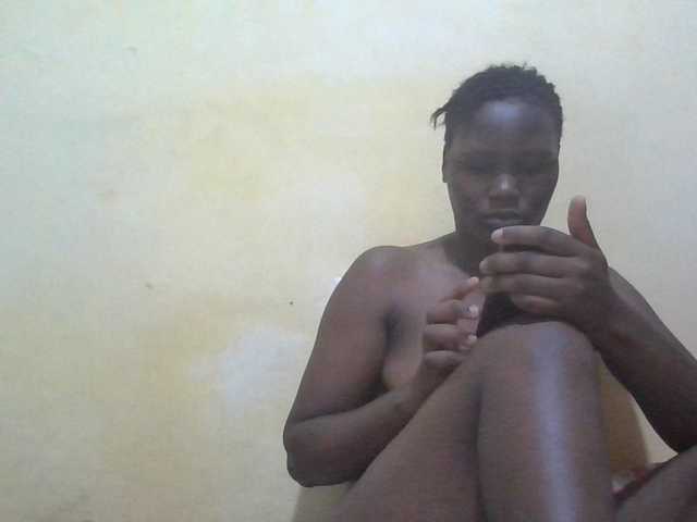 ebony-vannilah live cam on BongaCams