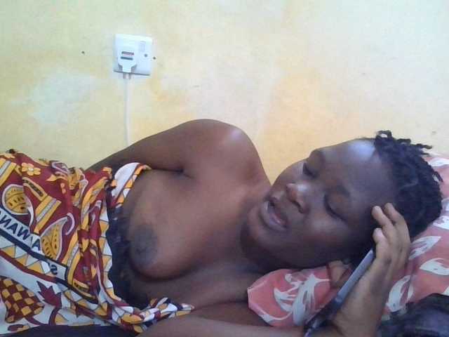 ebony-vannilah live cam on BongaCams